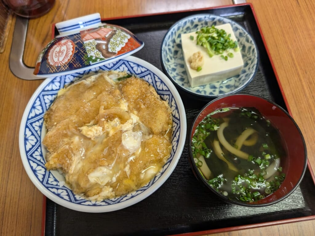 かつ丼