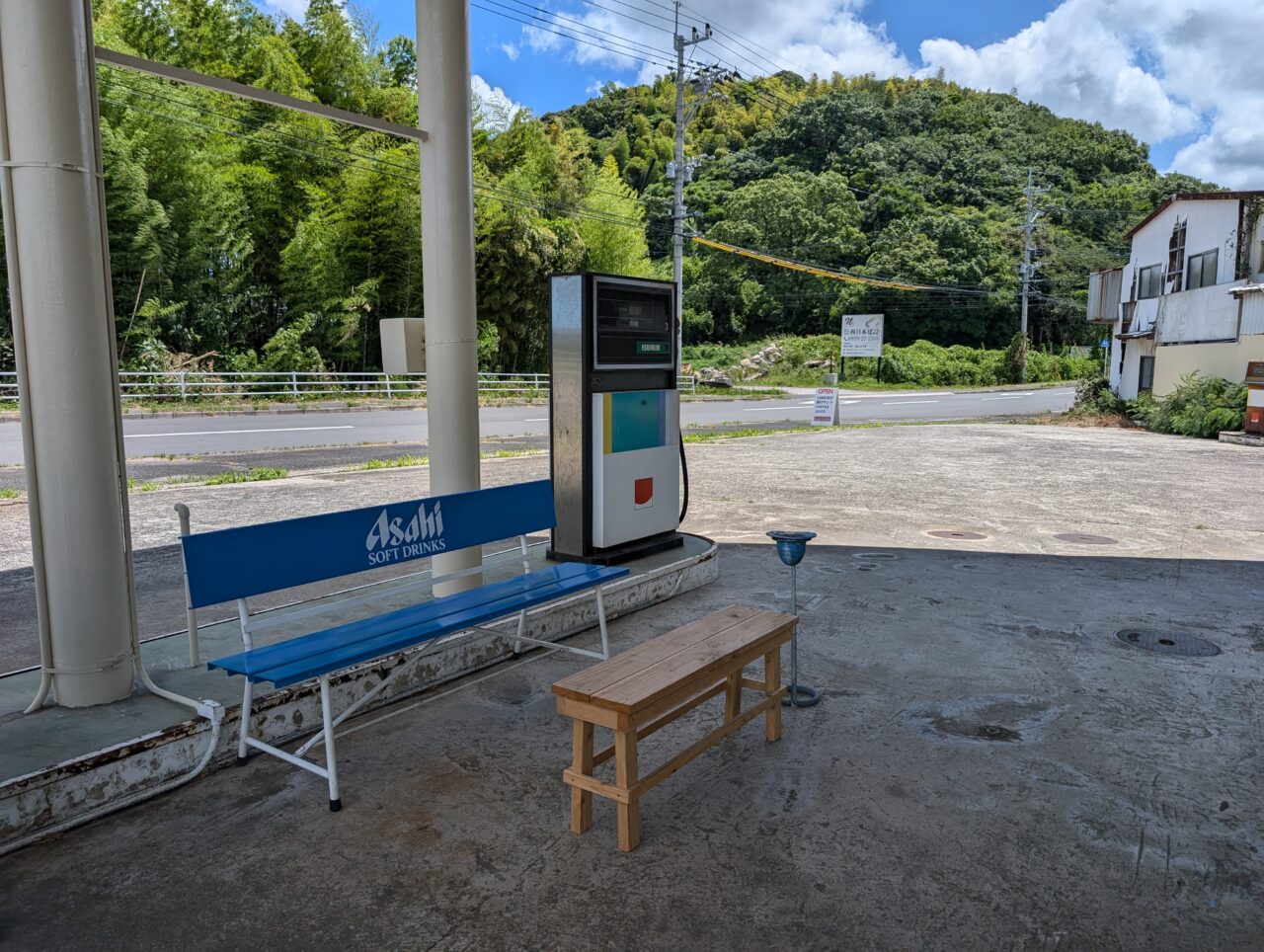 ベンチ